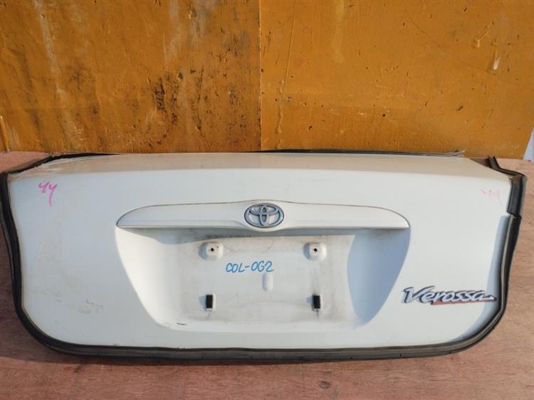 Крышка багажника Тойота Веросса в Перми 50775